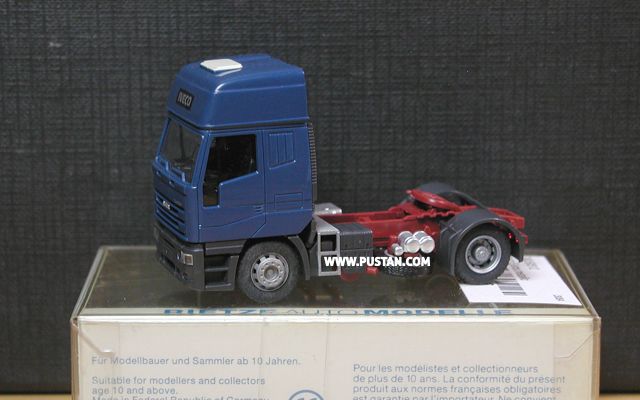 Iveco Eurostar Zugmaschine 2a blau Eurostar