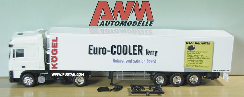 Kögel Euro-COOLER ferry Robust and safe on board www.koegel.com ULM User benefits Developed for professional ferry application 10 years warranty by cataphoretic dip priming for optimum corrosion protection Individual application 15 to fifth wheel load 3 axle truck tractors Flower transport etc 100 % CFC free insulating foam Thermo King SMX Kögel