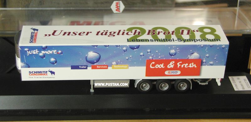 SCHMITZ CARGOBULL The Trailer Company just more Cool & Fresh S.KO Carrier Vector Lebensmittel Symposium 2008 Unser täglich Brot II Limited Edition Modell Nr. 56 5200/2785 Services Technology Schmitz