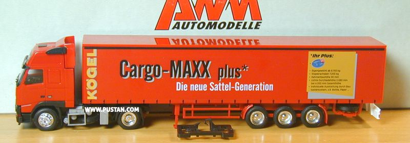 Kögel Cargo-MAXX plus* Die neue Sattel-Generation Ihr Plus: KTL 5 Jahre Garantie Eigengewicht ab 6.150 kg Staplerachslast 7.200 kg Rahmenbauhöhe 90 mm Lichte Durchladehöhe 2.680 mm bei 4.000 mm Gesamthöhe Individuelle Ausstattung durch Baukastensystem z.B. Bottle, Paper ... ULM www.koegel.com FH16 520 Kögel