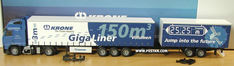 KRONE The Trailer Experts Giga Liner 3m 150m³ Volumen 25,25m Jump into the Future Fahrzeugwerk Bernard Krone GmbH Werlte Krone
