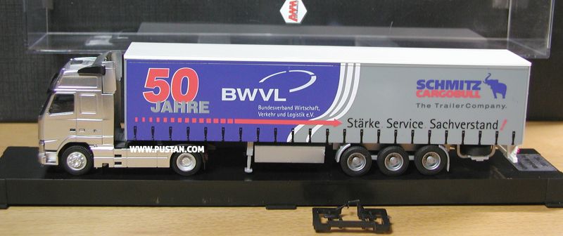 FH12 Silver Cab Schmitz Cargobull The Trailer Company Stärke Service Sachverstand 50 Jahre BWVL Bundesverband Wirtschaft Verkehr und Logistik e.V. Limited Edition Modell Nr. 44 300 / 162 Schmitz