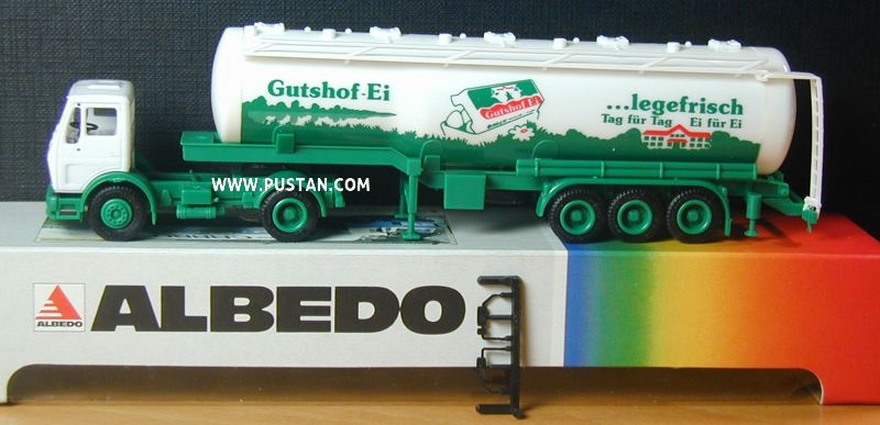 Gutshof - Ei ...legefrisch Tag für Tag Ei für Ei Rolübbe Garantie für Frische und Wohlgeschmack Gutshof