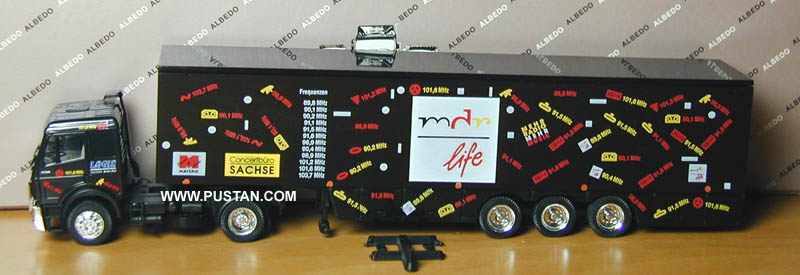 Mitteldeutscher Rundfunk mdr life Truck Mehr Radio Mehr Musik Frequenzen 98,9 MHz 91,1 96,9 91,5 91,8 101,6 89,8 90,1 90,2 90,4 101,2 103,7 Sound & Licht Materie Concertbüro SACHSE LOGIS Betriebsausstattungen hartmann D 1735 mdr