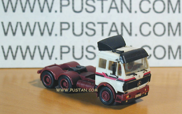 Mercedes Herpa Zugmaschine 2638 S 3a weiss Mercedes