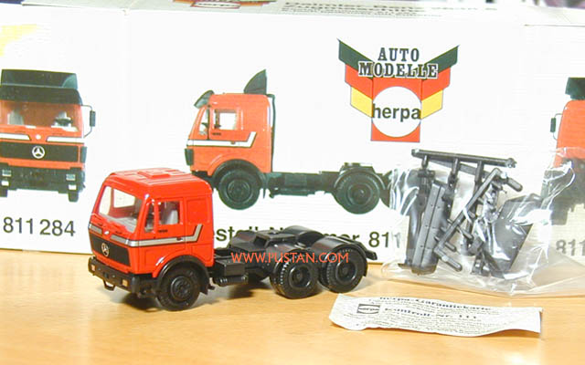 Daimler-Benz 2638 S Herpa Zugmaschine 3a rot Chassis mattschwarz Falsche Kennung 1638 Mercedes
