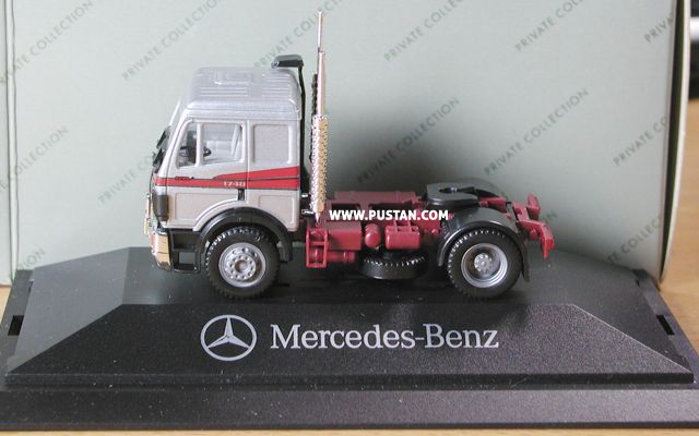 Mercedes-Benz SK 1748 silber Mercedes-Benz