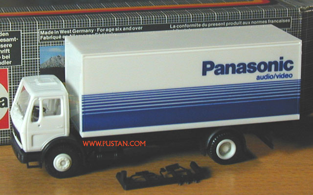 DB-Zugmaschine Koffer-Lkw neue Bedruckung Panasonic 806390d Panasonic