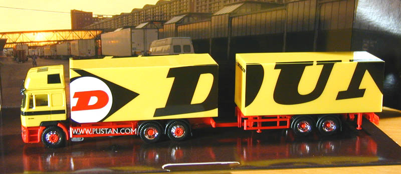 26.464 DUNLOP Driving to the future Tested for the unexpected. Collection Limited Edition 1/99 B Praxis Programm Potentiale nutzen! ein Partner, der mitzieht. Große Aufgaben erledigen sich nicht von alleine. Wirtschaftliches und rationelles Kostenmanagement im Fuhrpark braucht einen Partner, der mitzieht. Einen Partner, der kommende Herausforderungen realistisch einschätzt und rechtzeitig die richtigen Konsequenzen zieht. Eben einen Partner wie Dunlop. Dunlop