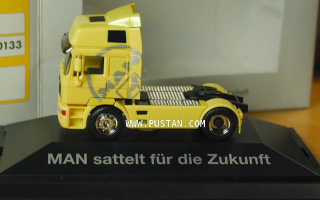 MAN sattelt für die Zukunft F 2000 Nutzfahrzeuge Aktiengesellschaft Originalteil Genuine Part 09.38069.0133 MAN