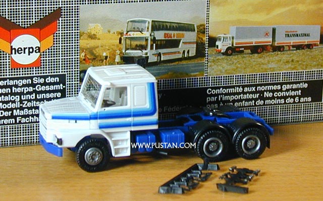 Herpa 836270 Scania Hauber 142 H 3a Grauweiss Scania