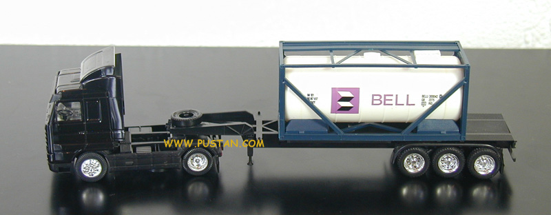 143M 400 BELL IM 101 BE/87 617 US/DOT BELU 300042 0 GB 2275 it RID 70 FOOTVALVE REMOTE CLOSURE FRONT MGW 35000 KGS 77157 LBS TARE 4700 KGS 10361 LBS 25866 Litres BACK Bell
