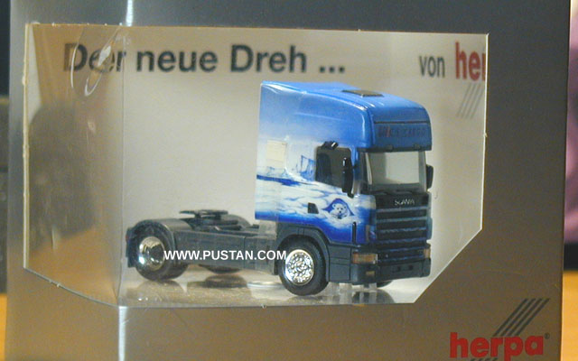 C.S. Cargo 124L 420 Der neue Dreh... von herpa® C.S. Cargo