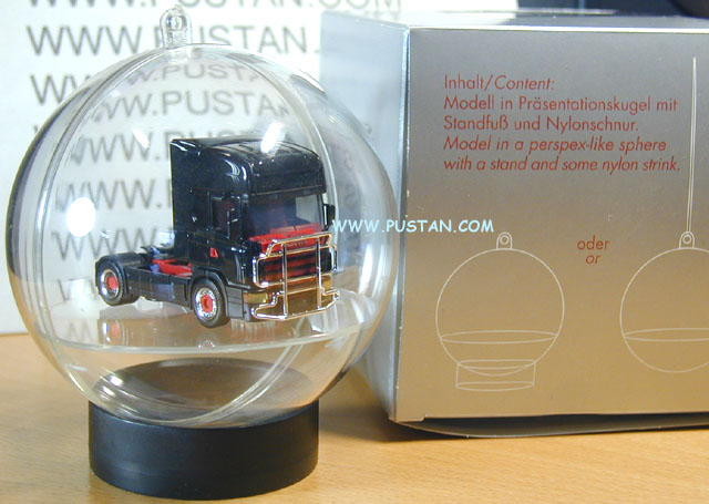Herpa 146562 Schwarz 144 530 TL 2a in Weihnachtskugel Scania