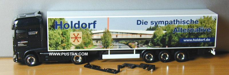 Paul Schockemöhle Logistics Mühlen www.schockemoehle.de made in Germany www.logistics-alliance-germany.de Holdorf Die sympatische Alternative www.holdorf.de Schockemöhle