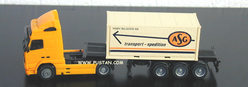 FH16 Truck of the Year ASG transport - spedition / VISBY BILGODS AB / ASMU 0xx630 8 MAX. GROSS 33500 kg 73835 lb TARE 3500 kg 7700 lb ASG