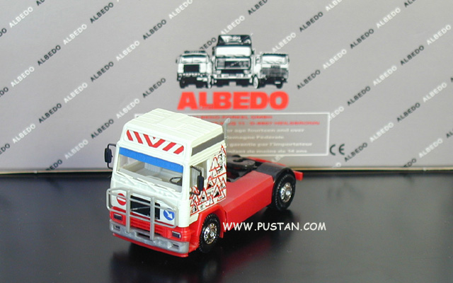 Albedo Volvo F12 Globetrotter Verkehrszeichen Volvo