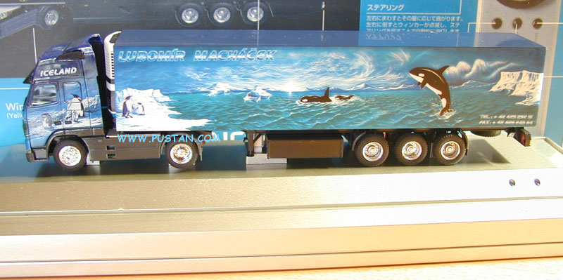 Lubomír Machácek ICELAND / Desk Runner 2000 Keyence Corporation Japan / Digital Proportional Radio Controlled Trailer Lightning Version 1/87 T-774 ¥ 41,000 Super Reality Collection ICELAND