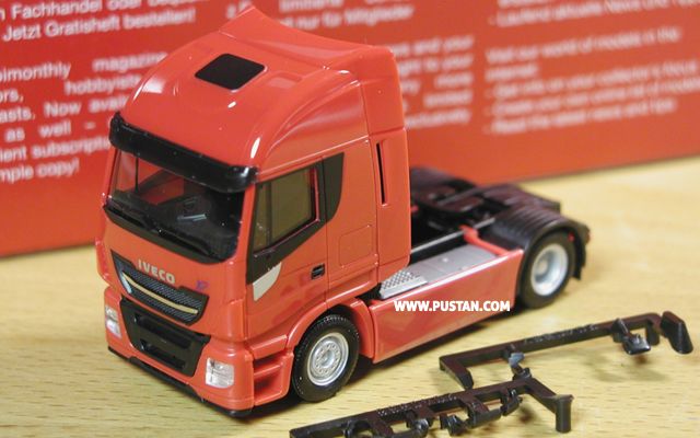 Iveco Stralis XP hellrot Iveco