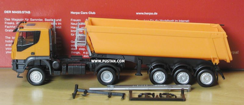 315111 Schmitz Cargobull Kippauflieger mit Stahlmulde Reihe Baufahrzeuge kommunalorange 315111