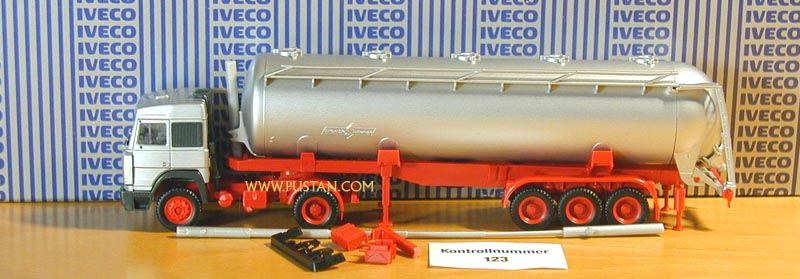 IVECO Turbostar 2233 Spitzer Silo Fahrzeuge Liebhaber IVECO