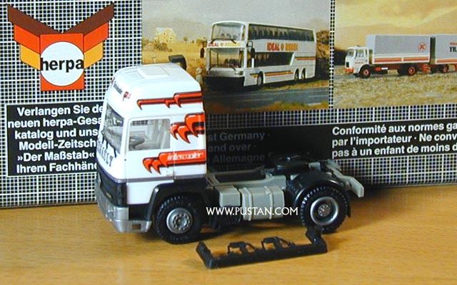Renault R 390 FHL Turboleader umbau 2a Renault