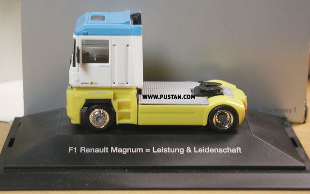 Renault Magnum facelift Zugmaschine 2001 2a Renault F1 Team 480 F1 Renault Magnum = Leistung & Leidenschaft Magnum F1