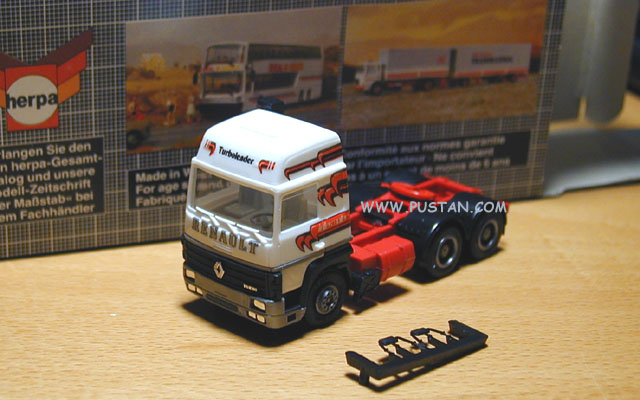 Renault R 390 FHL Turboleader Renault