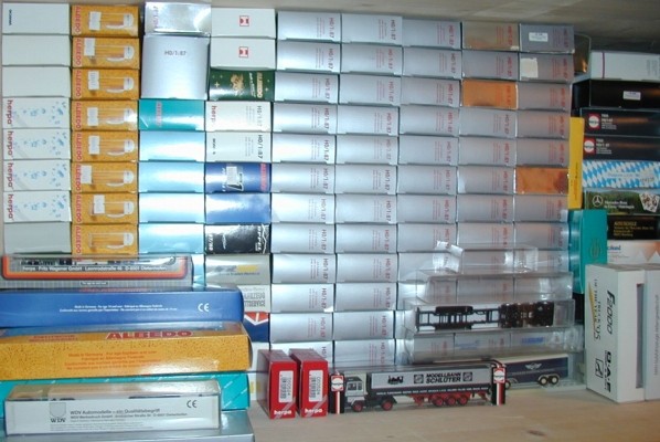 Verpackungen / Boxes Lager