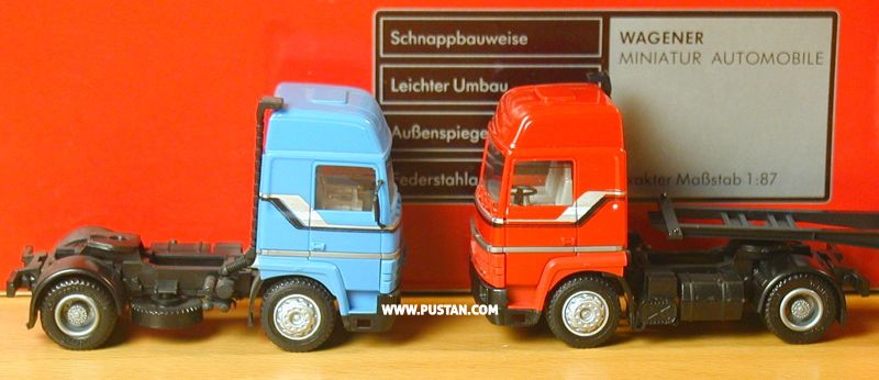 Renault blau und rot Renault